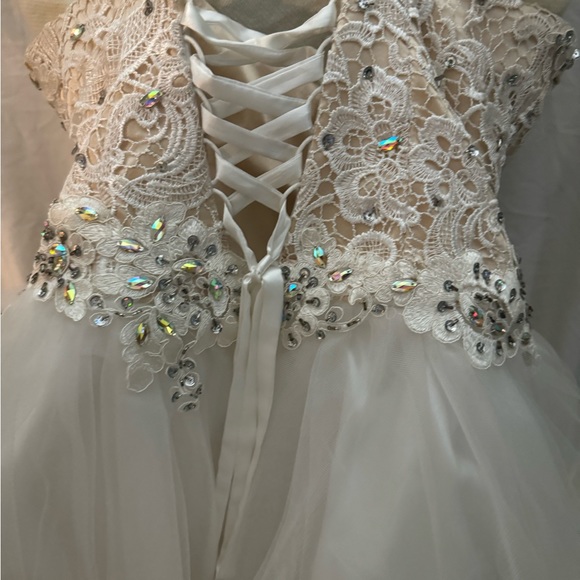 Gorgeous cream sequins PROM dress. - Picture 2 of 3